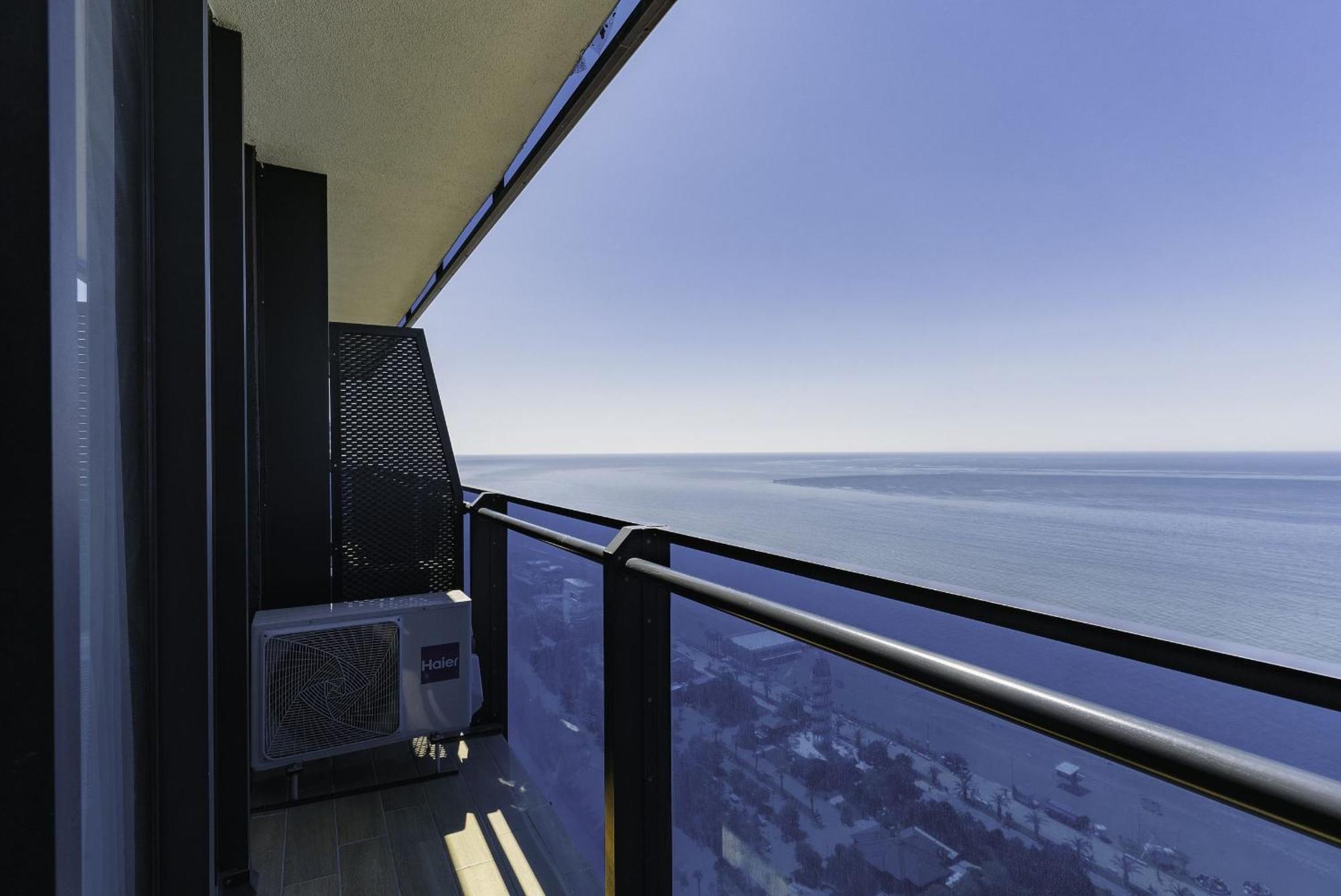 Elegance Sea View Aparthotel In Orbi City Batumi Exterior foto