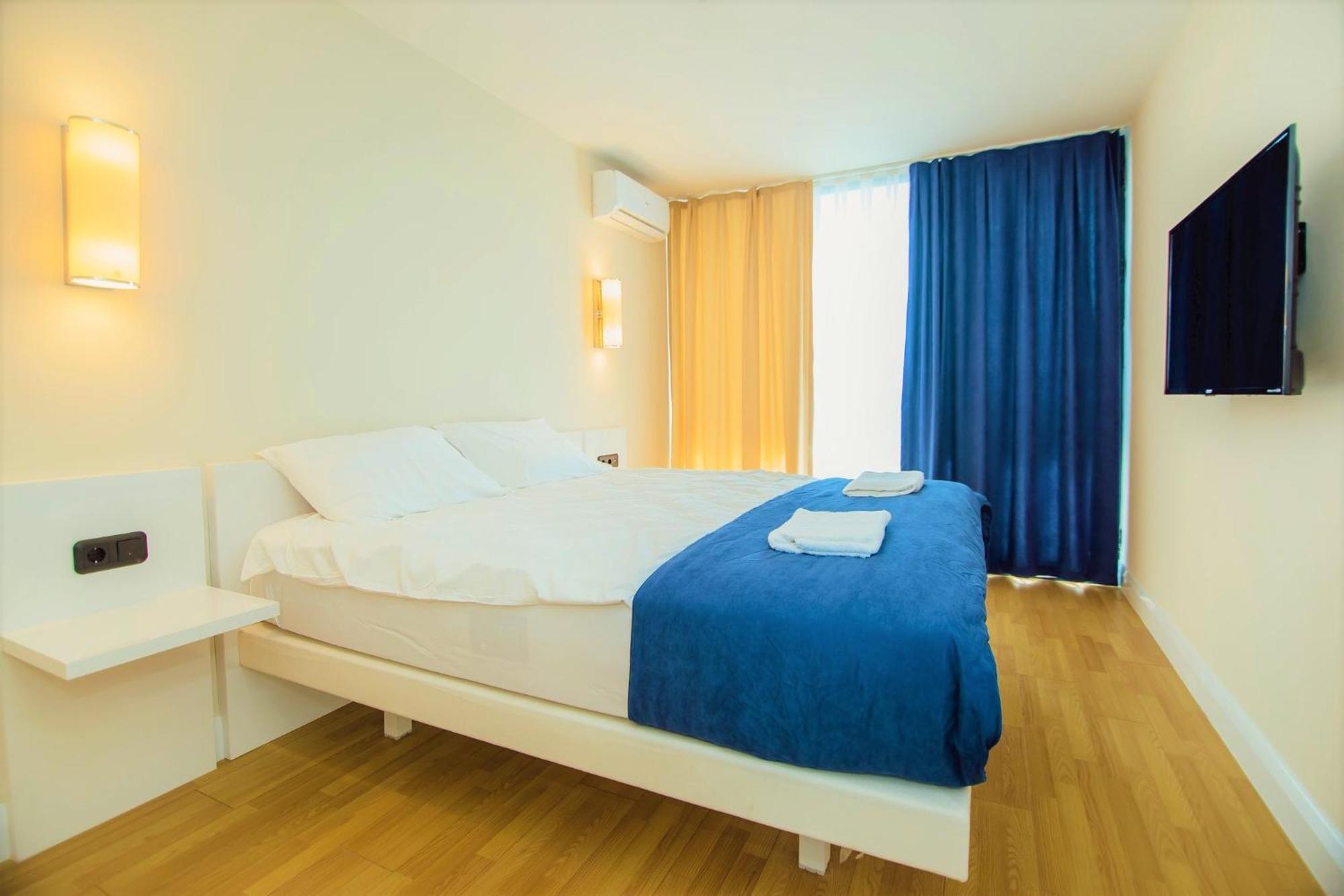 Elegance Sea View Aparthotel In Orbi City Batumi Exterior foto